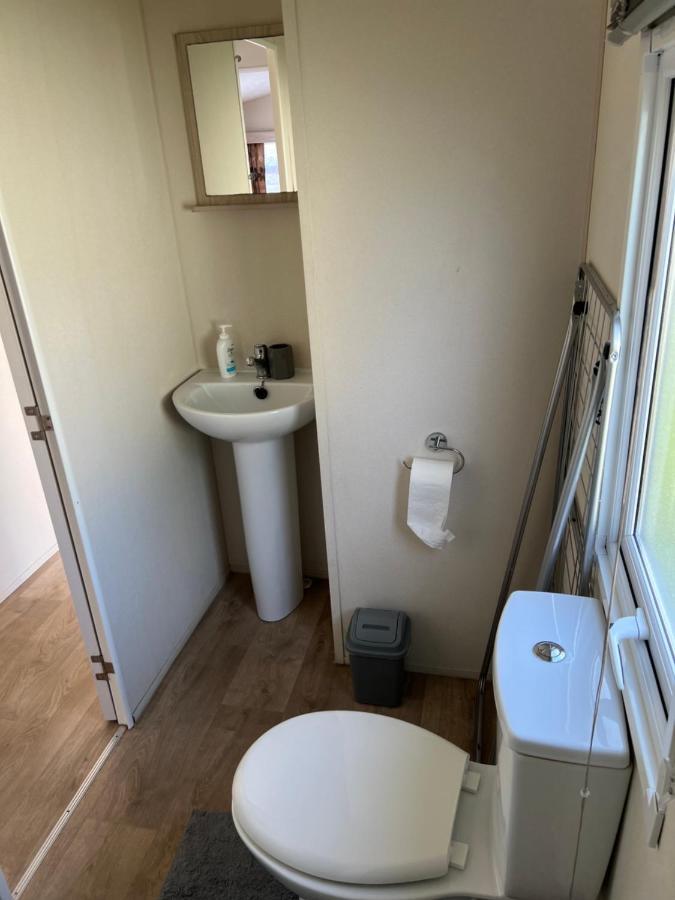 Hotel Angie'S Caravan At Seawick Saint Osyth Zewnętrze zdjęcie
