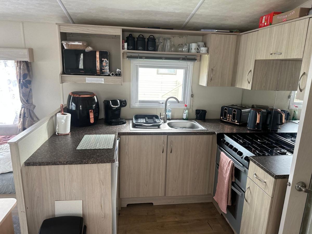 Hotel Angie'S Caravan At Seawick Saint Osyth Zewnętrze zdjęcie